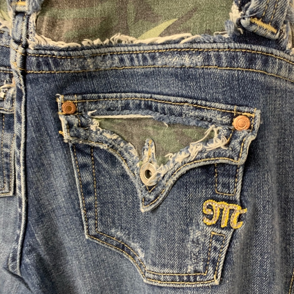 Miss Me Camo Jeans size 26